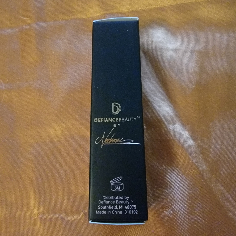 NIB Defiance Beauty Luminous Liquid Lipstick EMPOWER